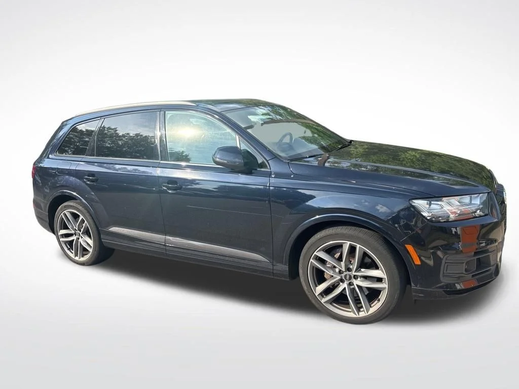 Used 2017 Blue Audi 3.0T Prestige image 3