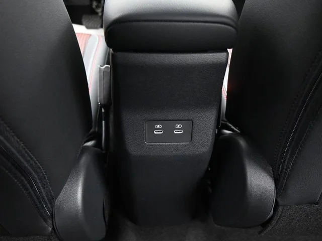 New 2026 Aspen White TriCoat / Super Black Two-tone Nissan SR image 26