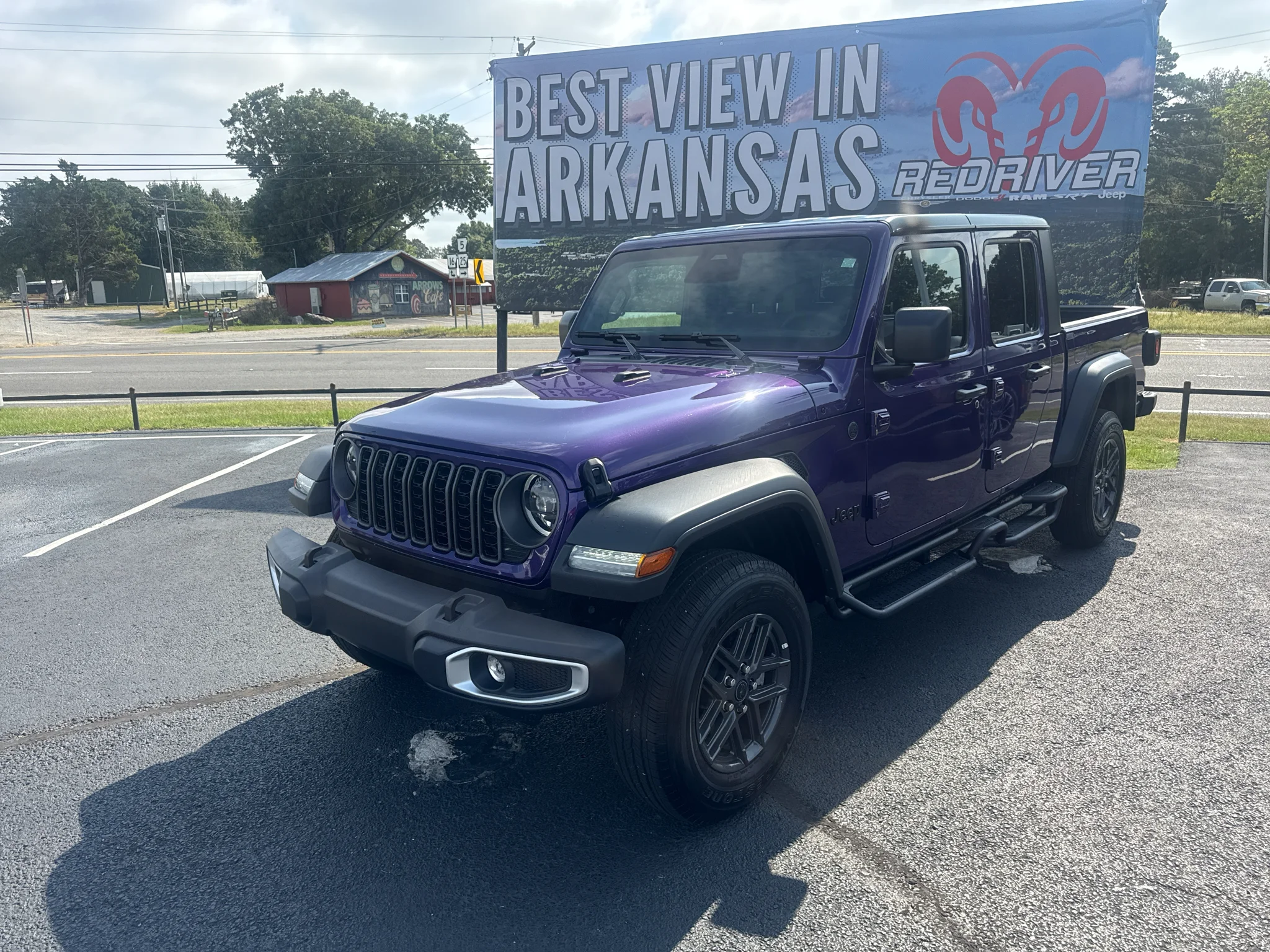 Used 2026 Reign Jeep Sport S image 1