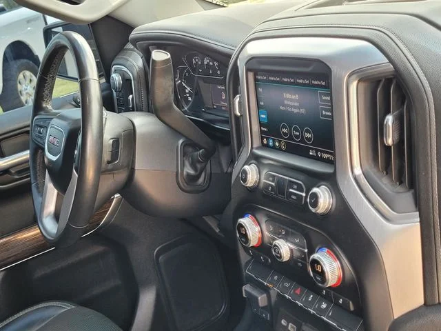 Used 2021 Gray GMC Elevation image 25