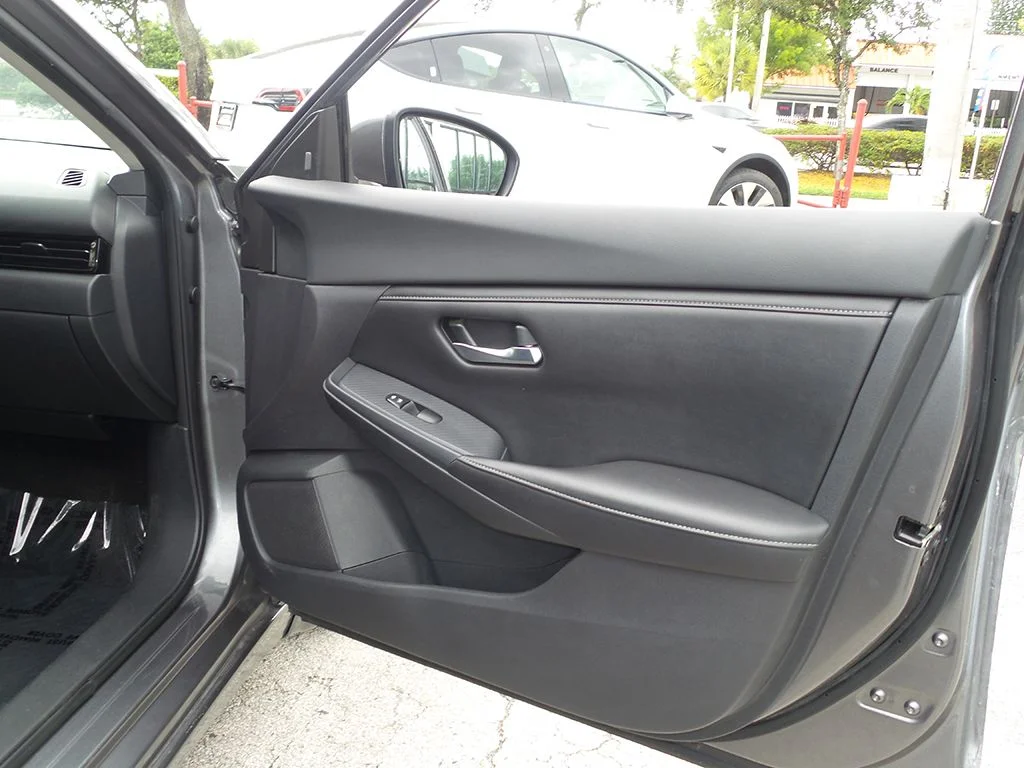 Used 2020 Gray Nissan S image 20