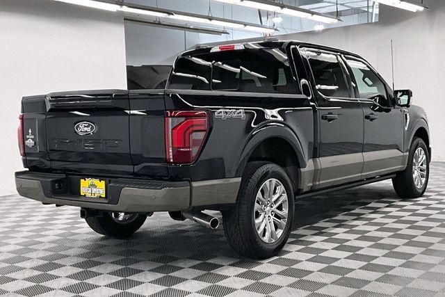 Used 2025 Agate Black Metallic Ford King Ranch image 14