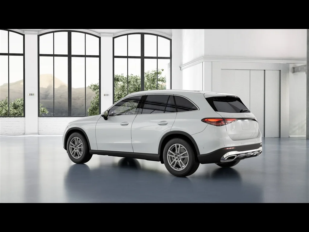 New 2026 MANUFAKTUR Moonlight White Metallic Mercedes-Benz GLC 300 image 25