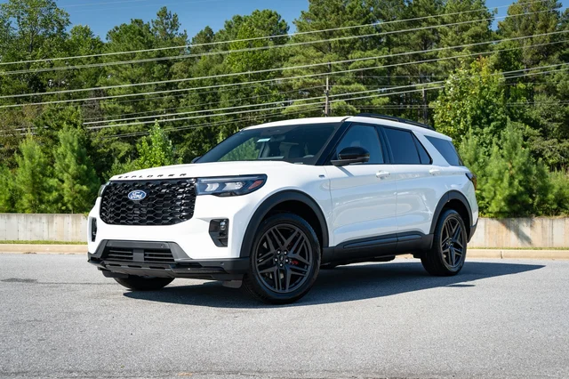 2027 Ford Explorer ST-Line
