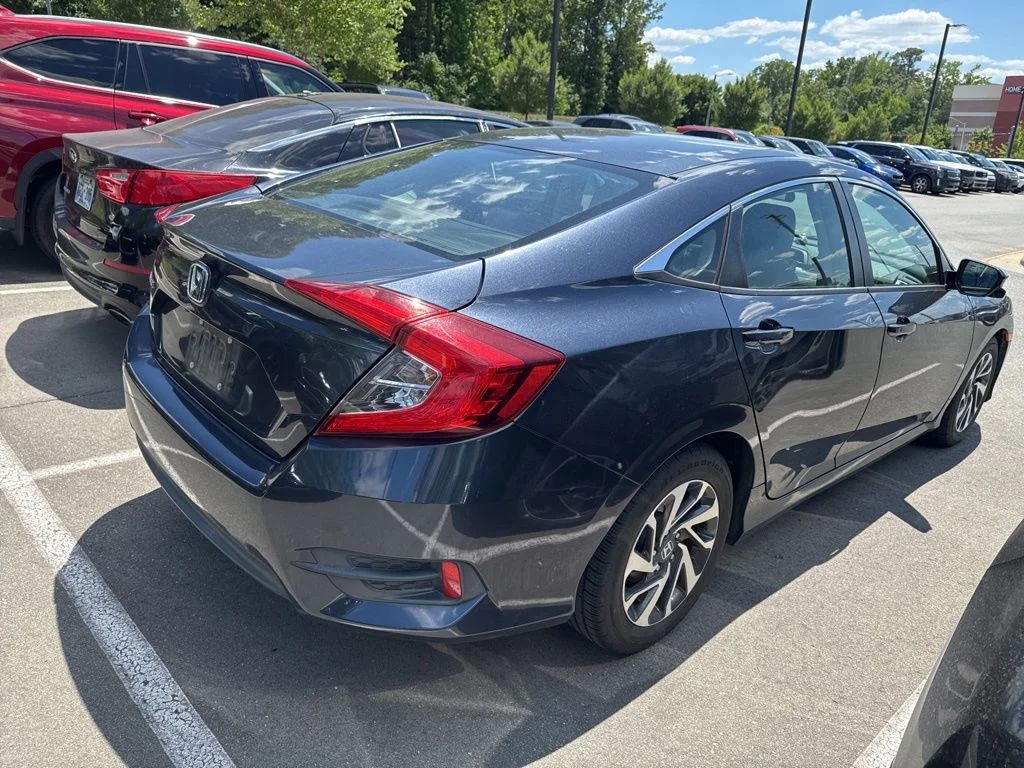 Used 2016  Honda EX image 5
