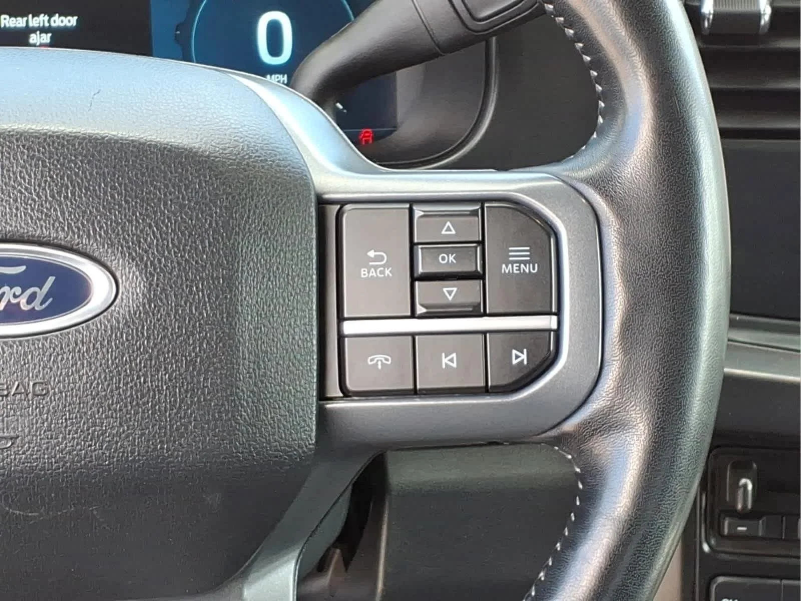 Used 2024 Iconic Silver Ford LARIAT image 24