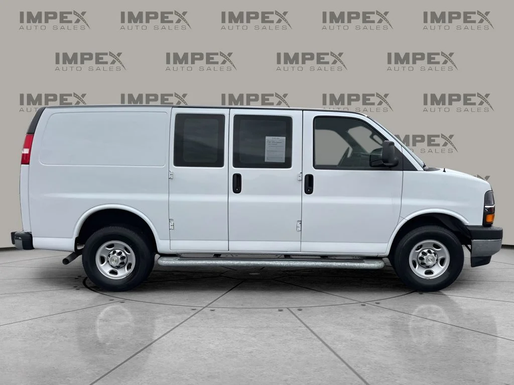 Used 2024 White Chevrolet Work Van image 6