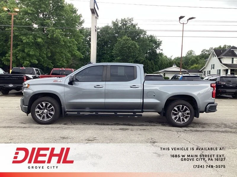Used 2019 Gray Chevrolet RST image 4