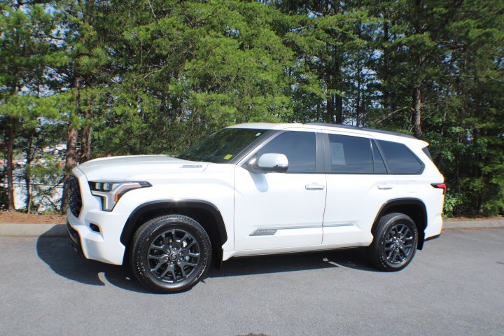 Certified Used 2025 Wind Chill Pearl Toyota Platinum image 4