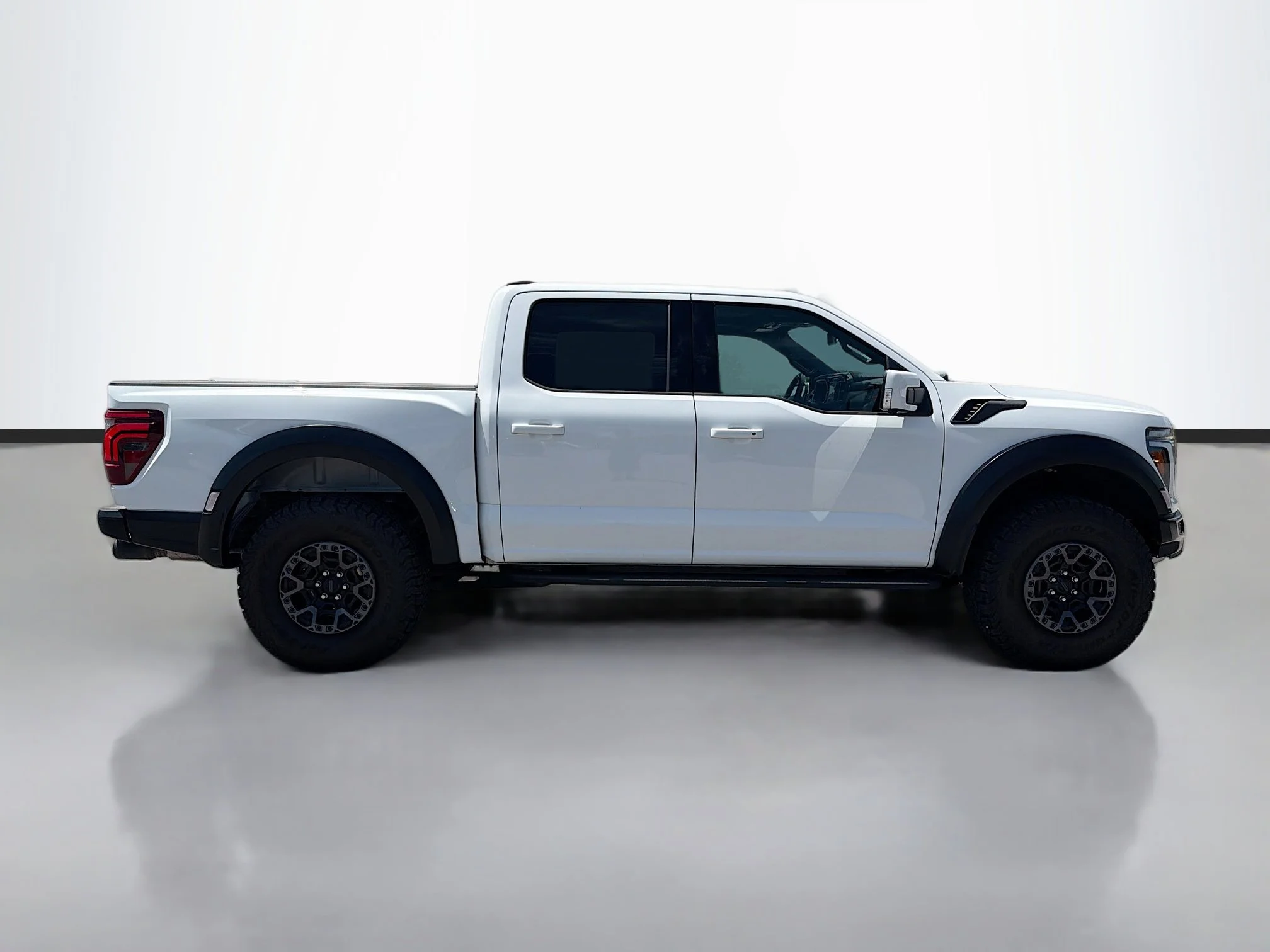 Used 2024 Oxford White Ford Raptor image 6