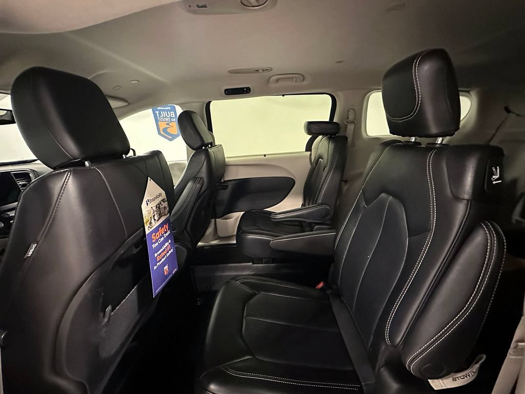 Used 2023 Gray Chrysler Touring L image 18
