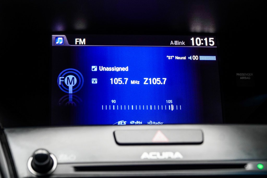 Used 2018 Gray Acura Technology Package image 29
