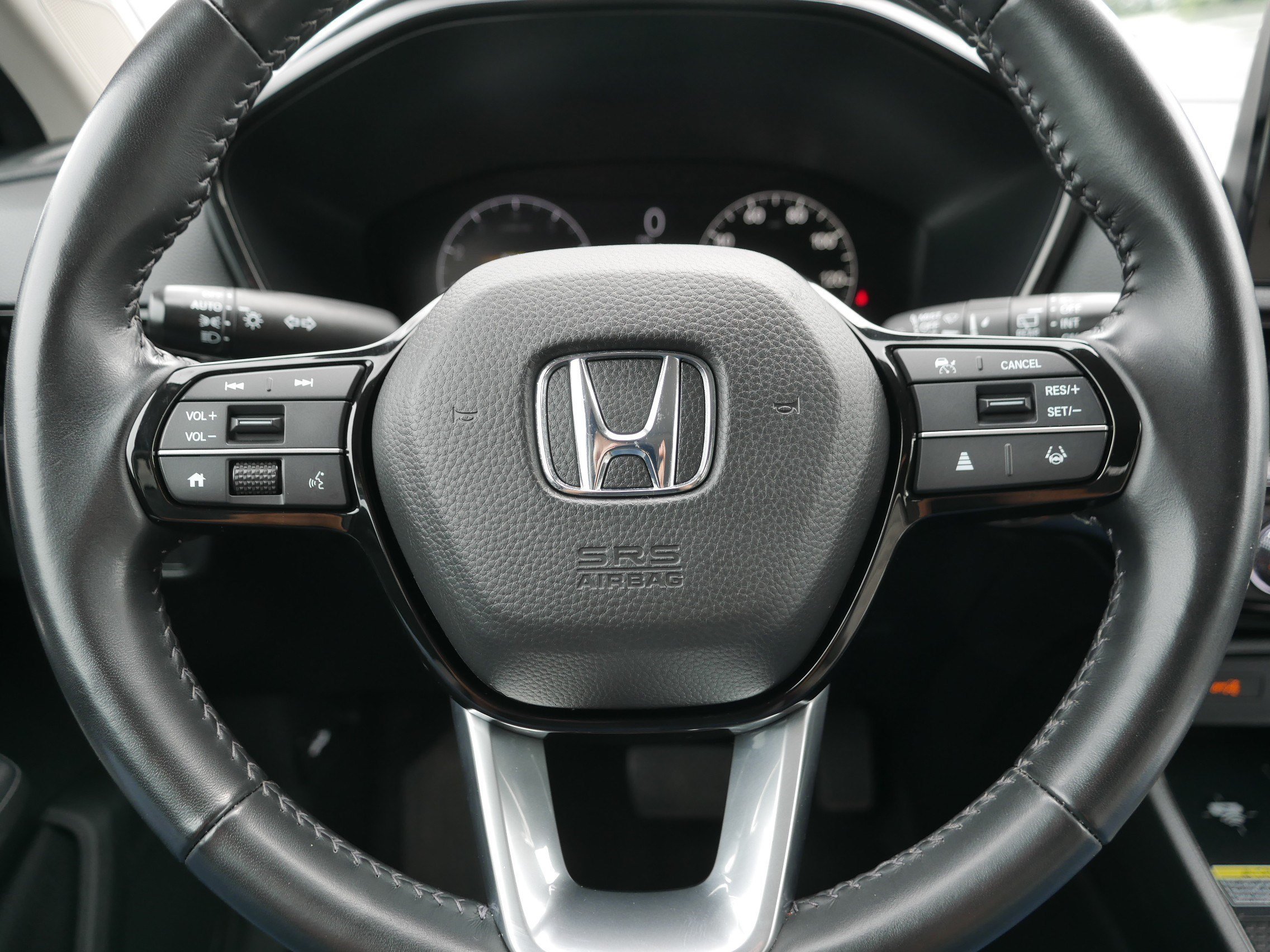 Used 2025 Meteorite Gray Metallic Honda EX-L image 25