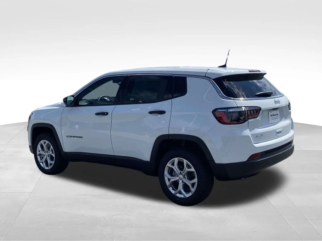 Used 2024 White Jeep Sport image 5