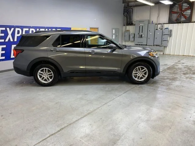Used 2026 Gray Ford Active image 8
