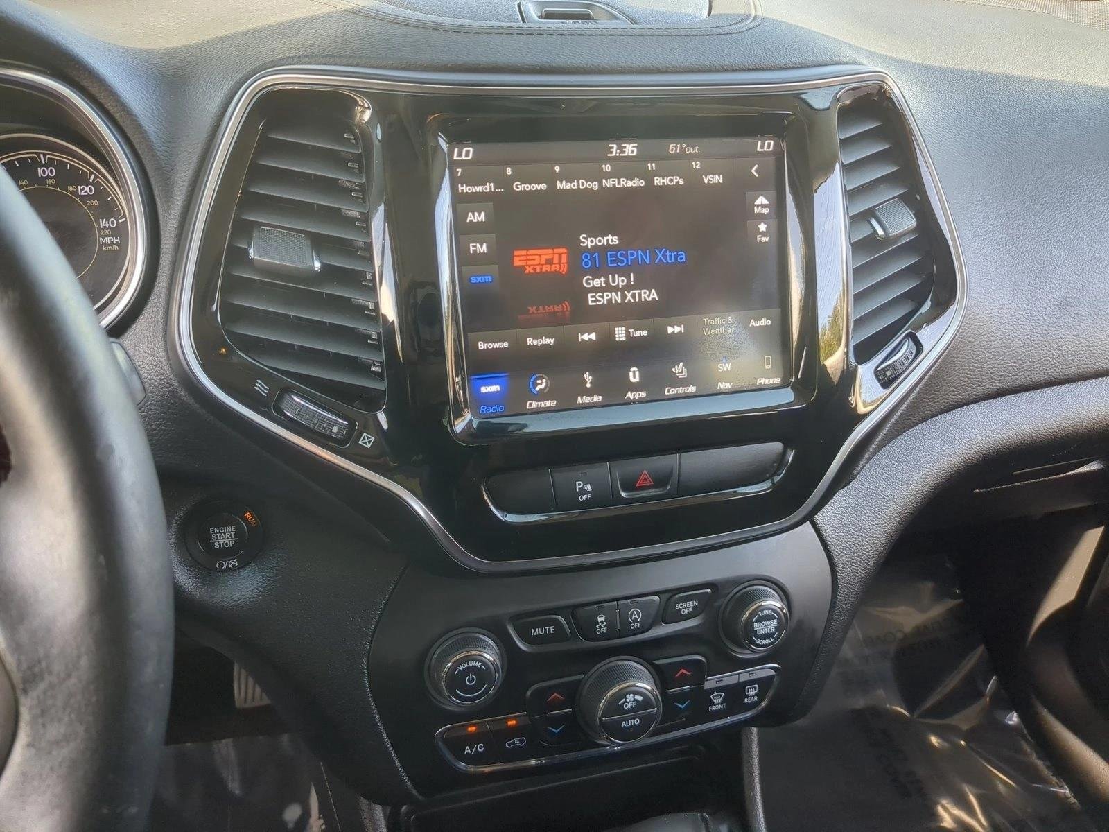 Used 2019 Bright White Clearcoat Jeep Limited image 14