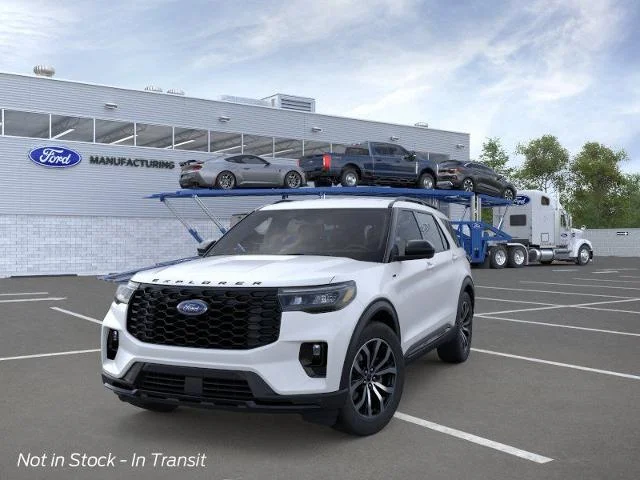 New 2026 Star White Metallic Tri-Coat Ford ST-Line image 28