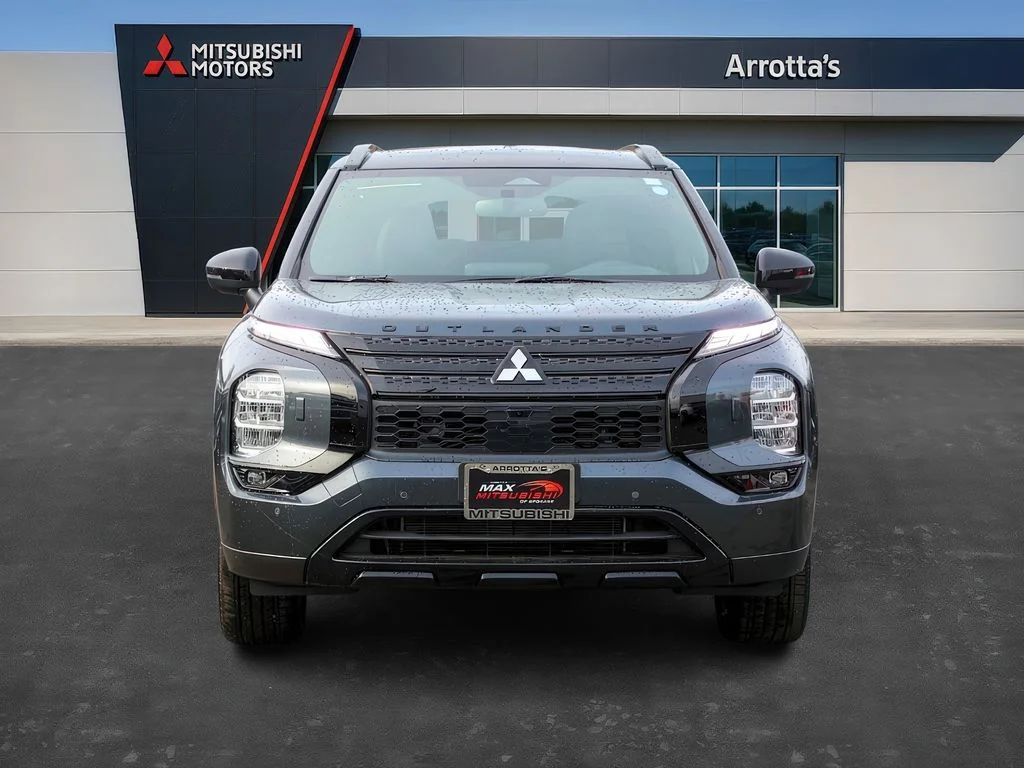 New 2025 Black Mitsubishi SEL image 2