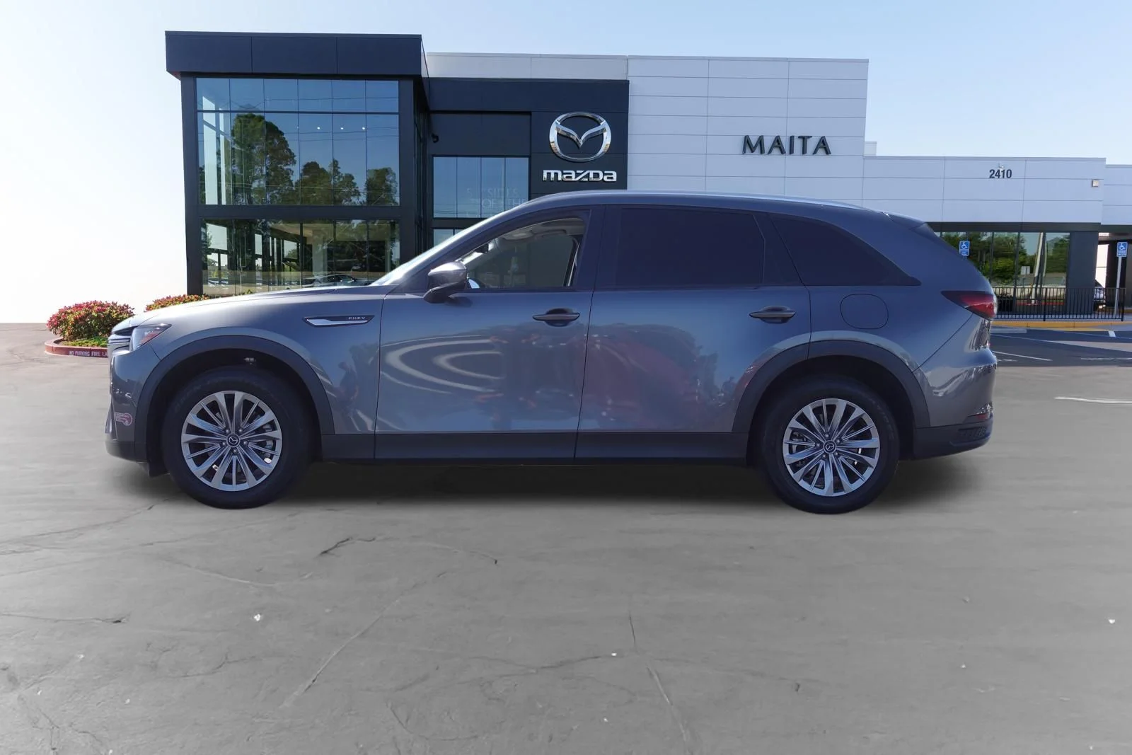 Certified Used 2024 Machine Gray Metallic Mazda Preferred image 8