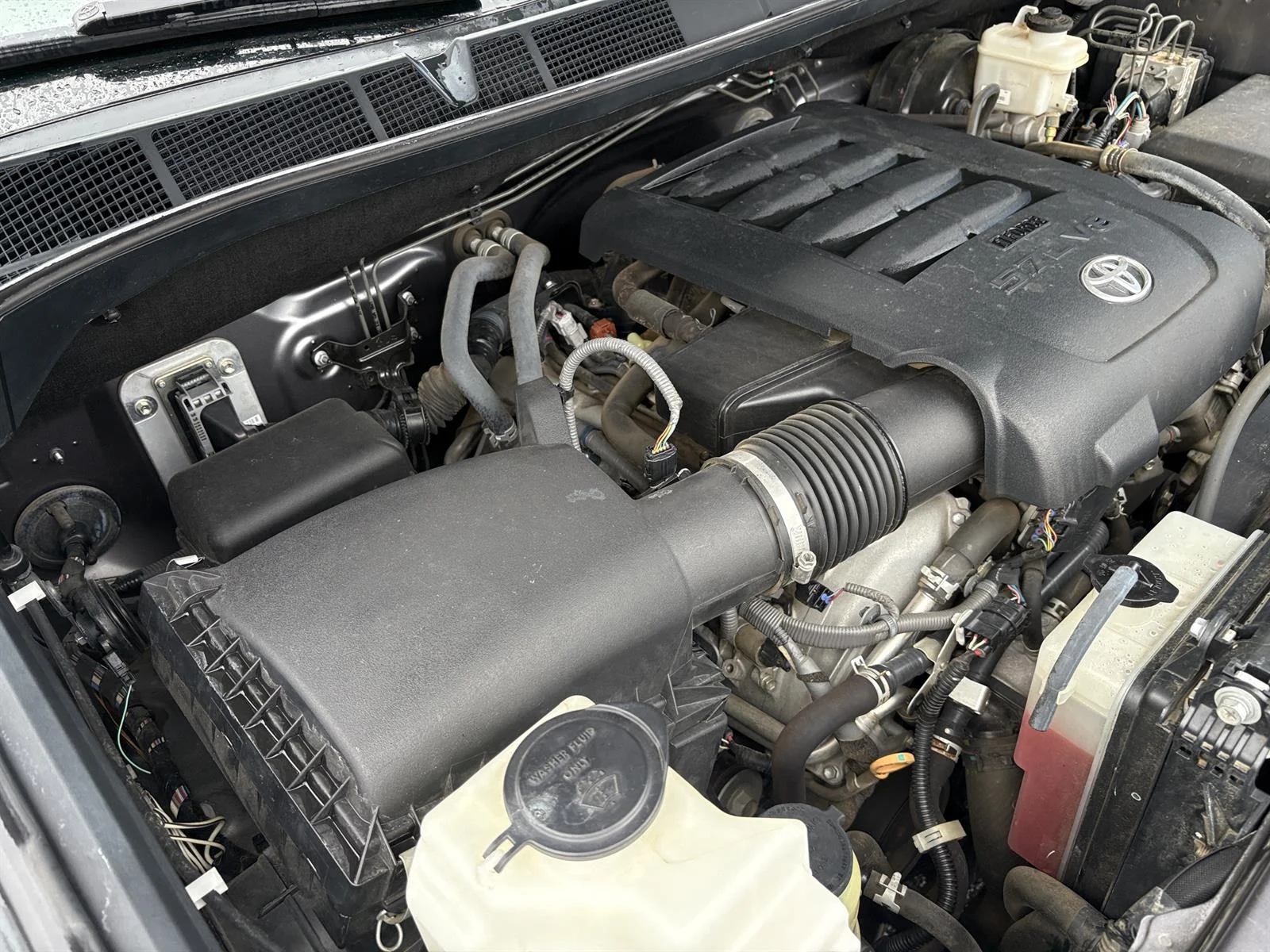Used 2017 Gray Toyota SR5 5.7L V8 image 18