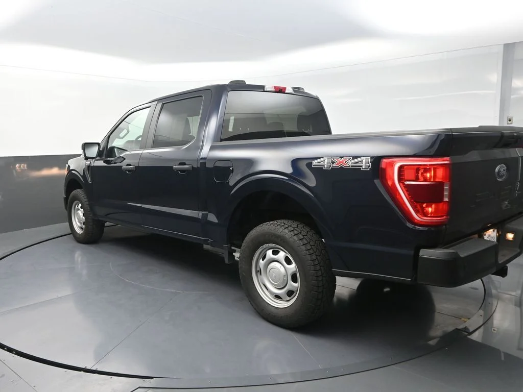 Used 2021 Blue Ford XL image 8