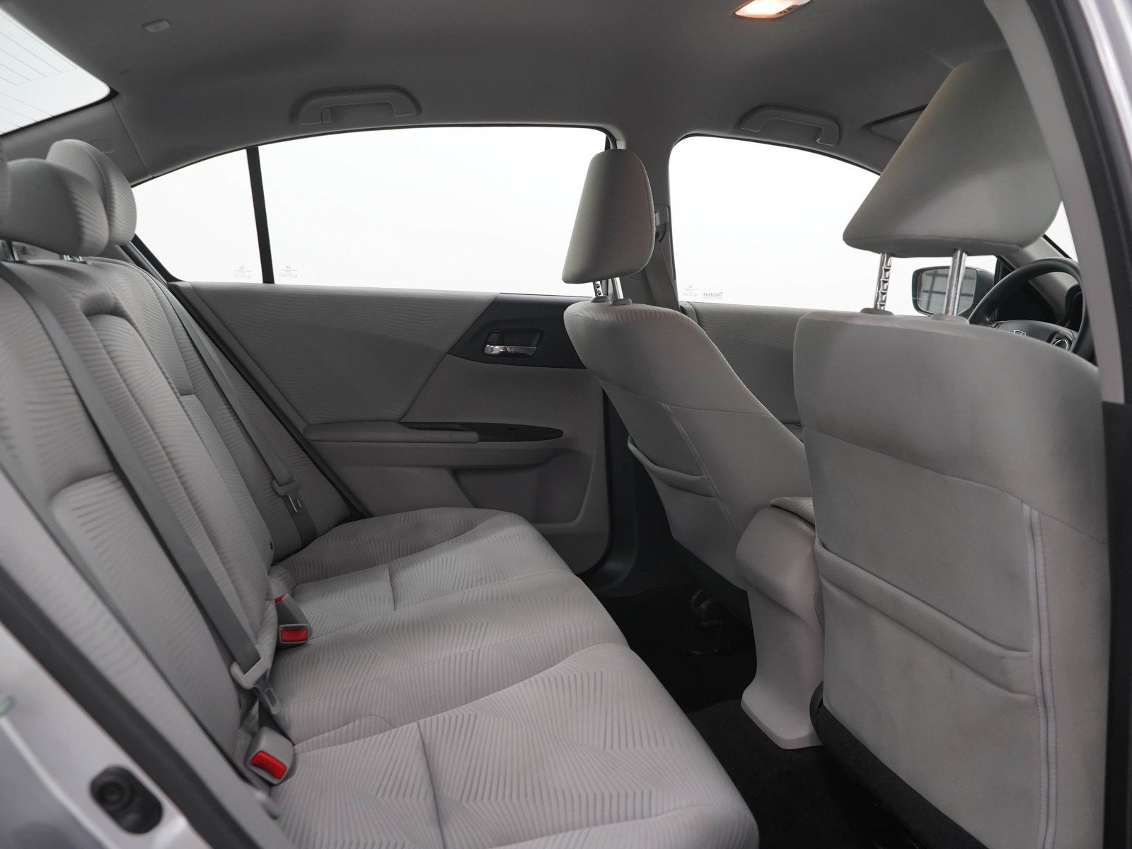 Used 2015 Alabaster Silver Metallic Honda LX image 12
