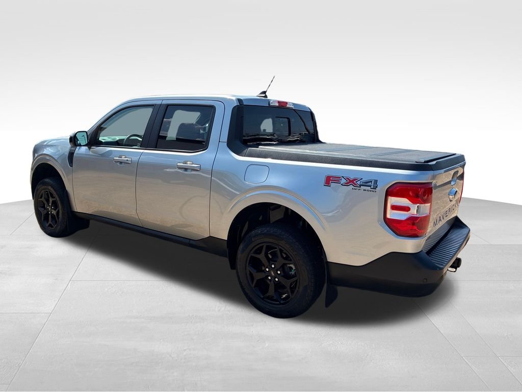 Used 2024 Silver Ford Lariat image 3