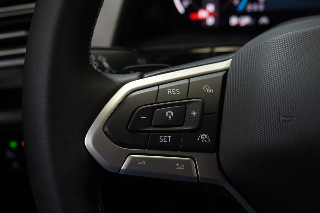New 2026  Volkswagen SE w/Technology image 22