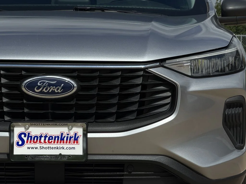 Used 2024 Silver Ford Active image 8