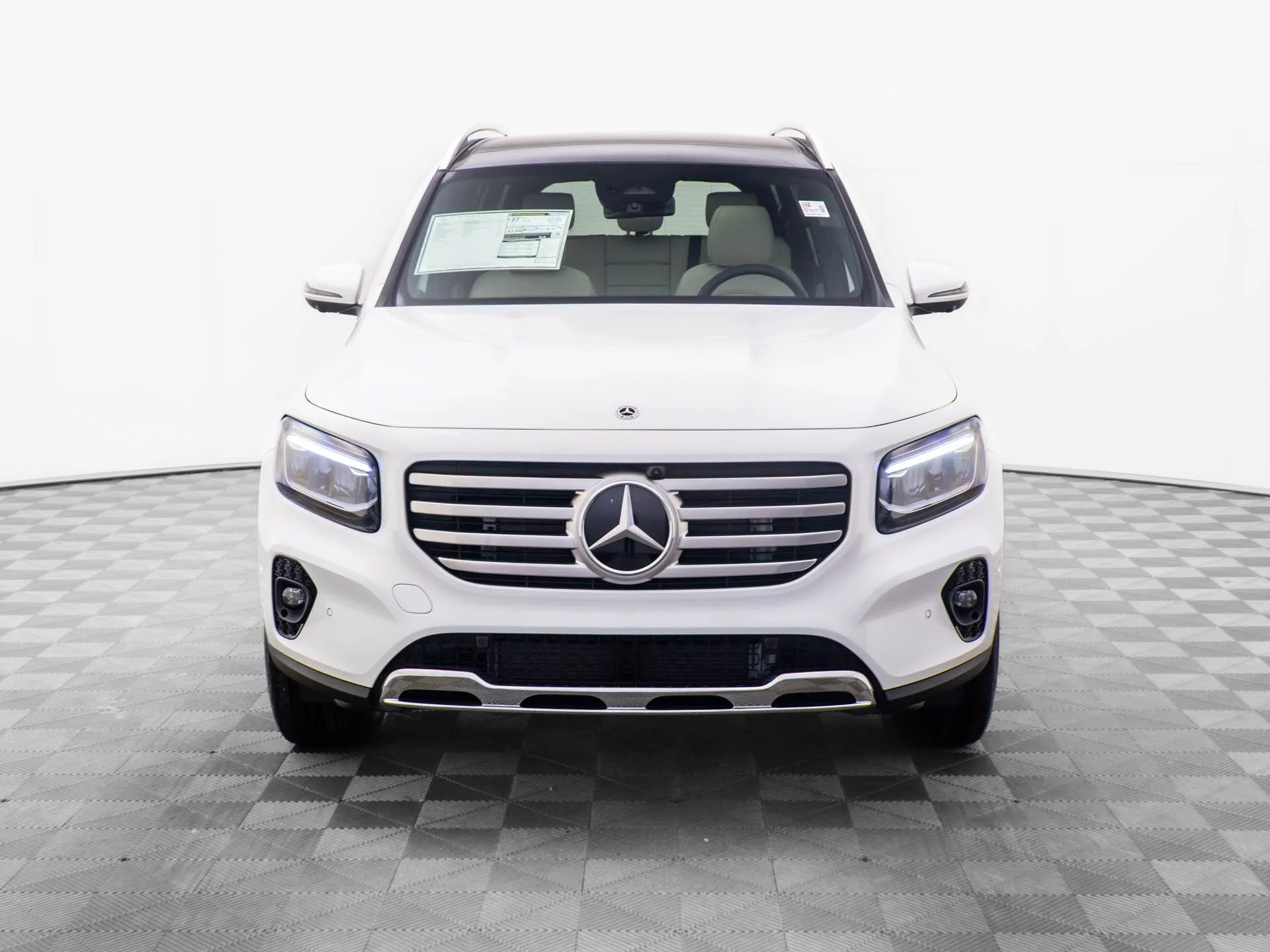 New 2026 White Mercedes-Benz GLB 250 image 9