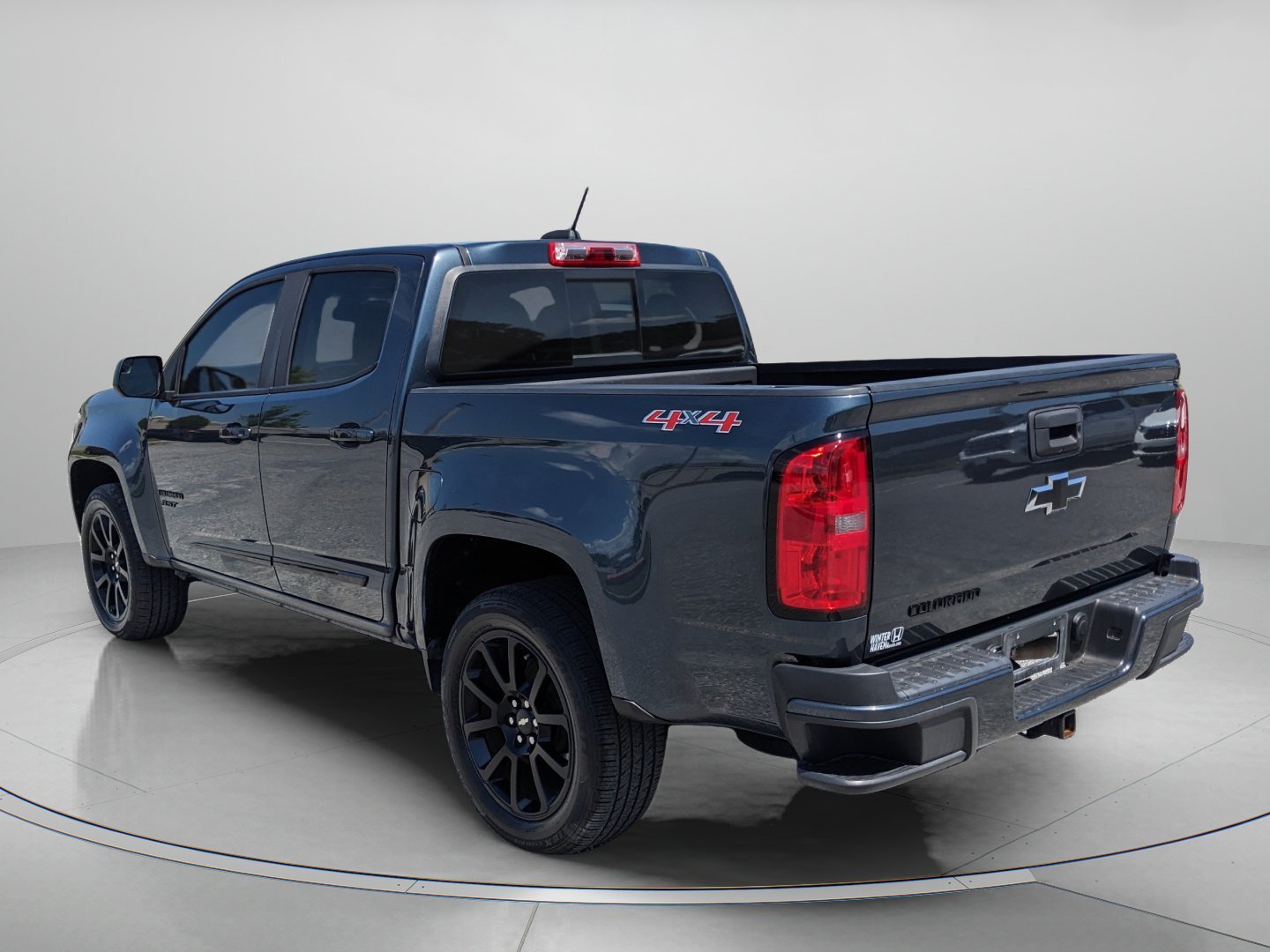 Used 2019 Shadow Gray Metallic Chevrolet 4WD LT image 4