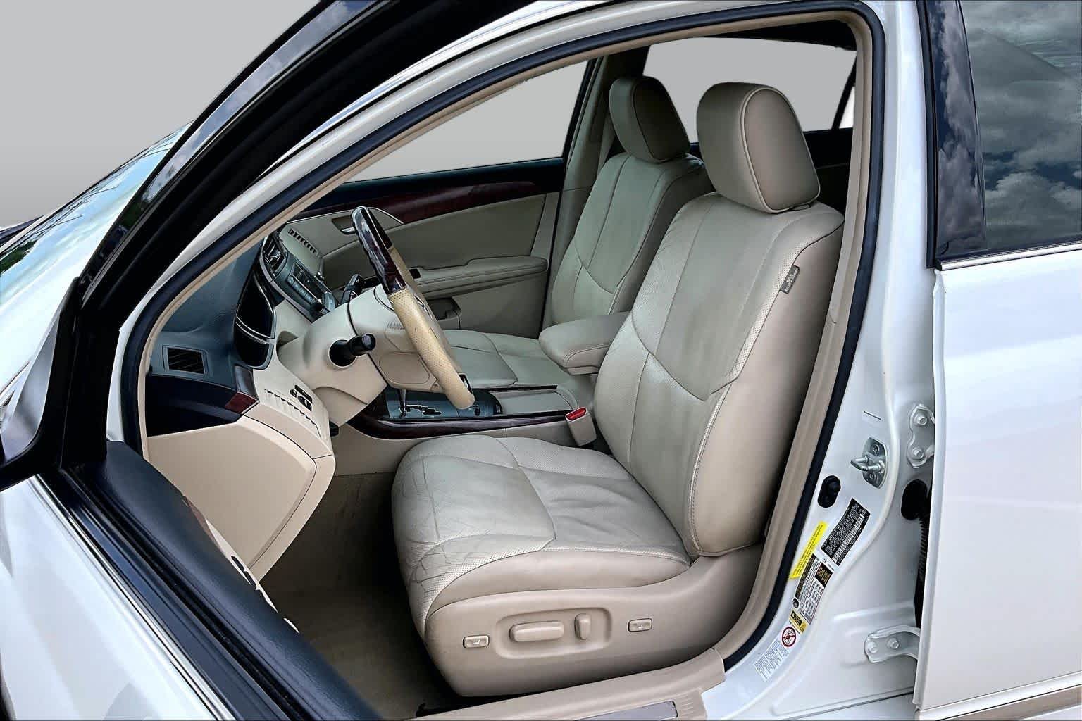 Used 2012 Blizzard Pearl Toyota Limited image 8