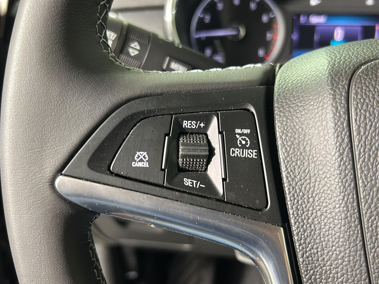 Used 2019 Ebony Twilight Metallic Buick Preferred image 20