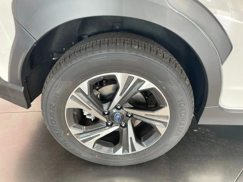 New 2026 CRYSTAL WHITE PEARL Subaru Premium image 9