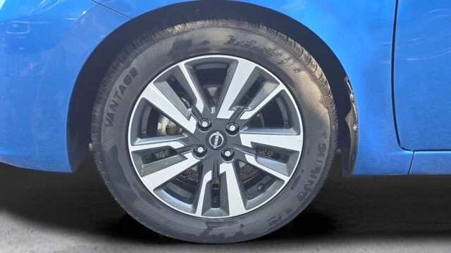 Used 2024 Electric Blue Metallic Nissan 1.6 SV image 20