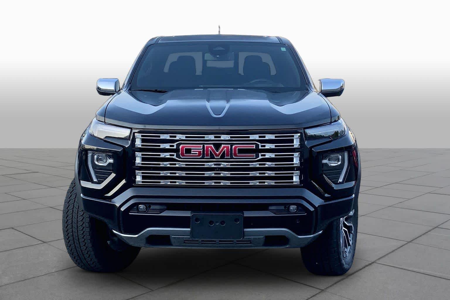Used 2026 Onyx Black GMC 4WD Denali image 4