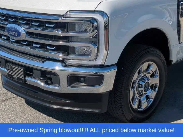 Used 2024 White Ford Lariat image 17
