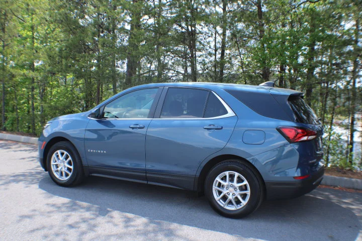 Used 2024 Lakeshore Blue Metallic Chevrolet LT image 3