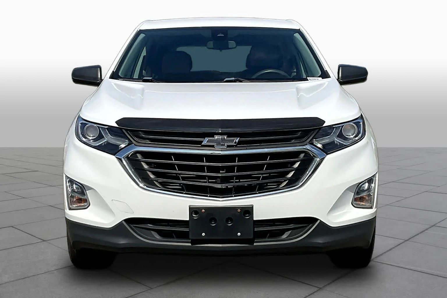 Used 2021 Summit White Chevrolet LS image 4