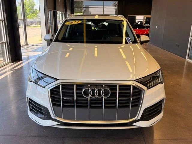 Used 2023 Glacier White Audi 55 Premium image 2