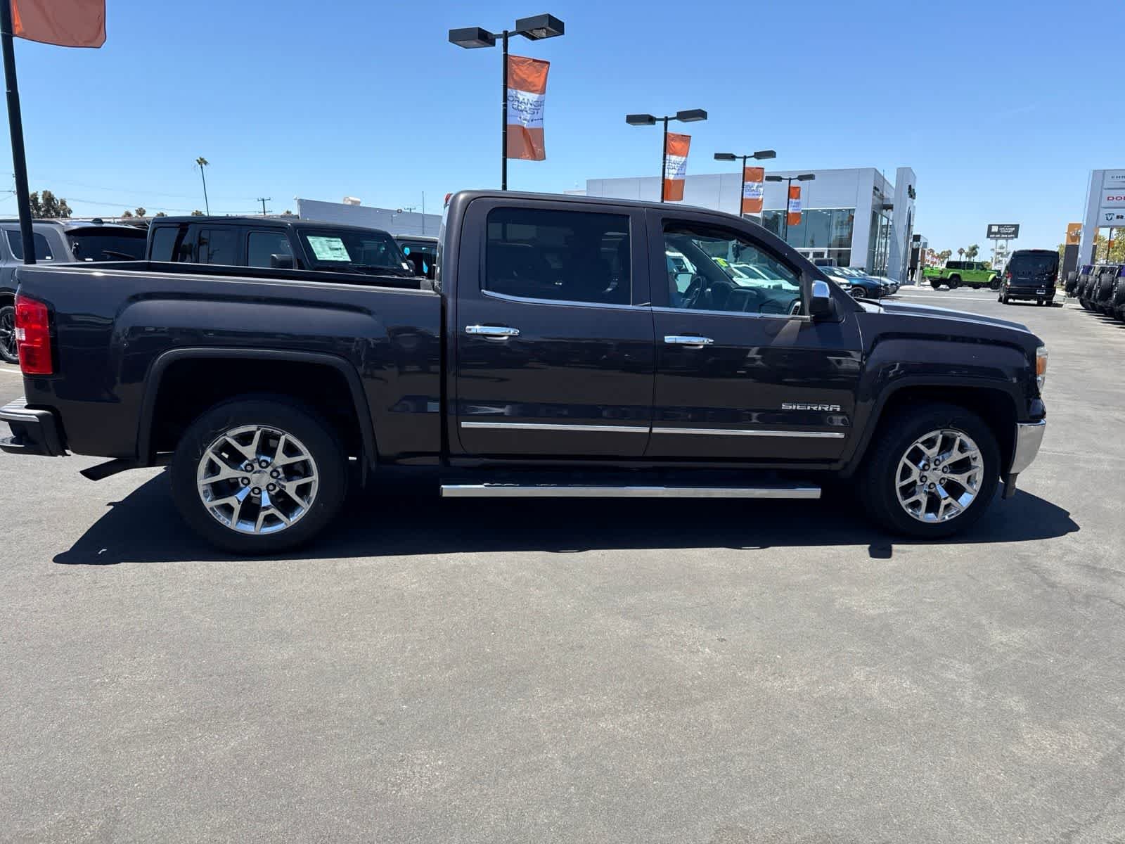 Used 2014 Iridium Metallic GMC SLT image 13