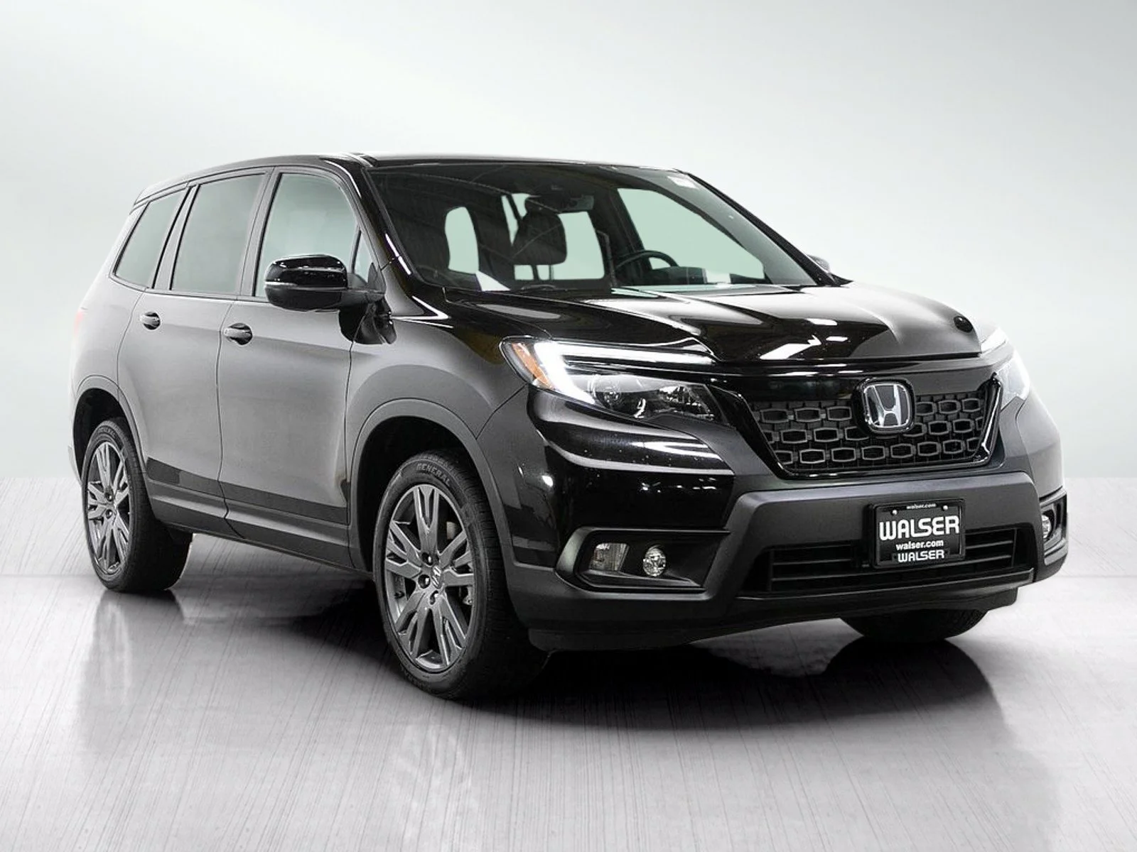 Used 2019 Crystal Black Pearl Honda 4D EX-L 4WD image 7
