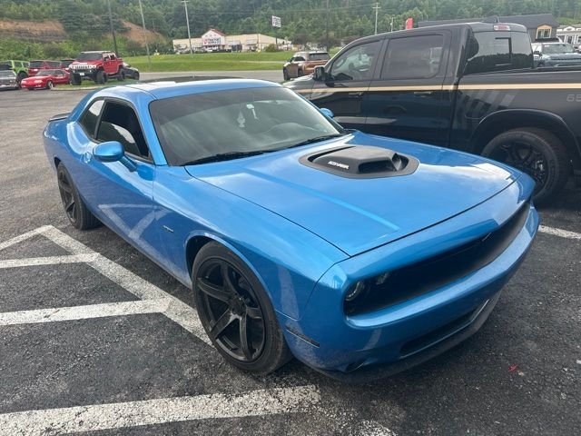 Used 2016 Blue Dodge R/T Shaker image 4