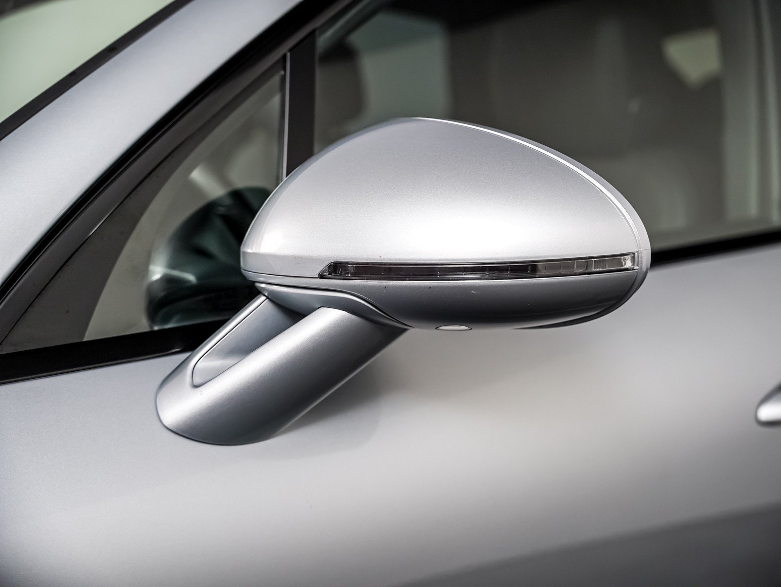 Certified Used 2022 DOLOMITE SILVER Porsche  image 30
