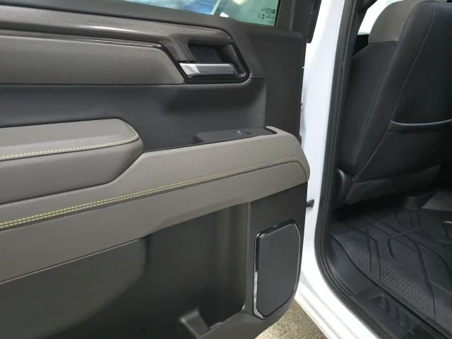 2025 Chevrolet Silverado 1500 ZR2 - Photo 9