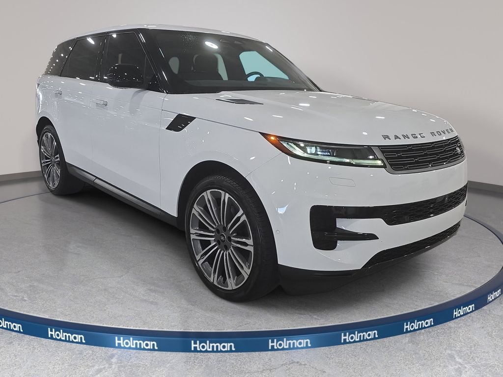 Used 2024 Fuji White Land Rover SE image 4