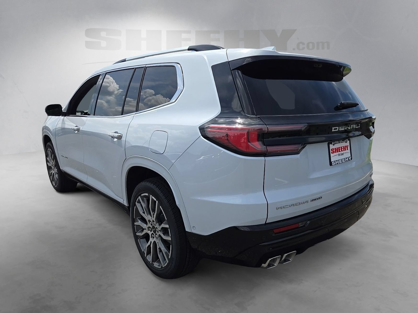 2026 GMC Acadia Denali Ultimate - Photo 5
