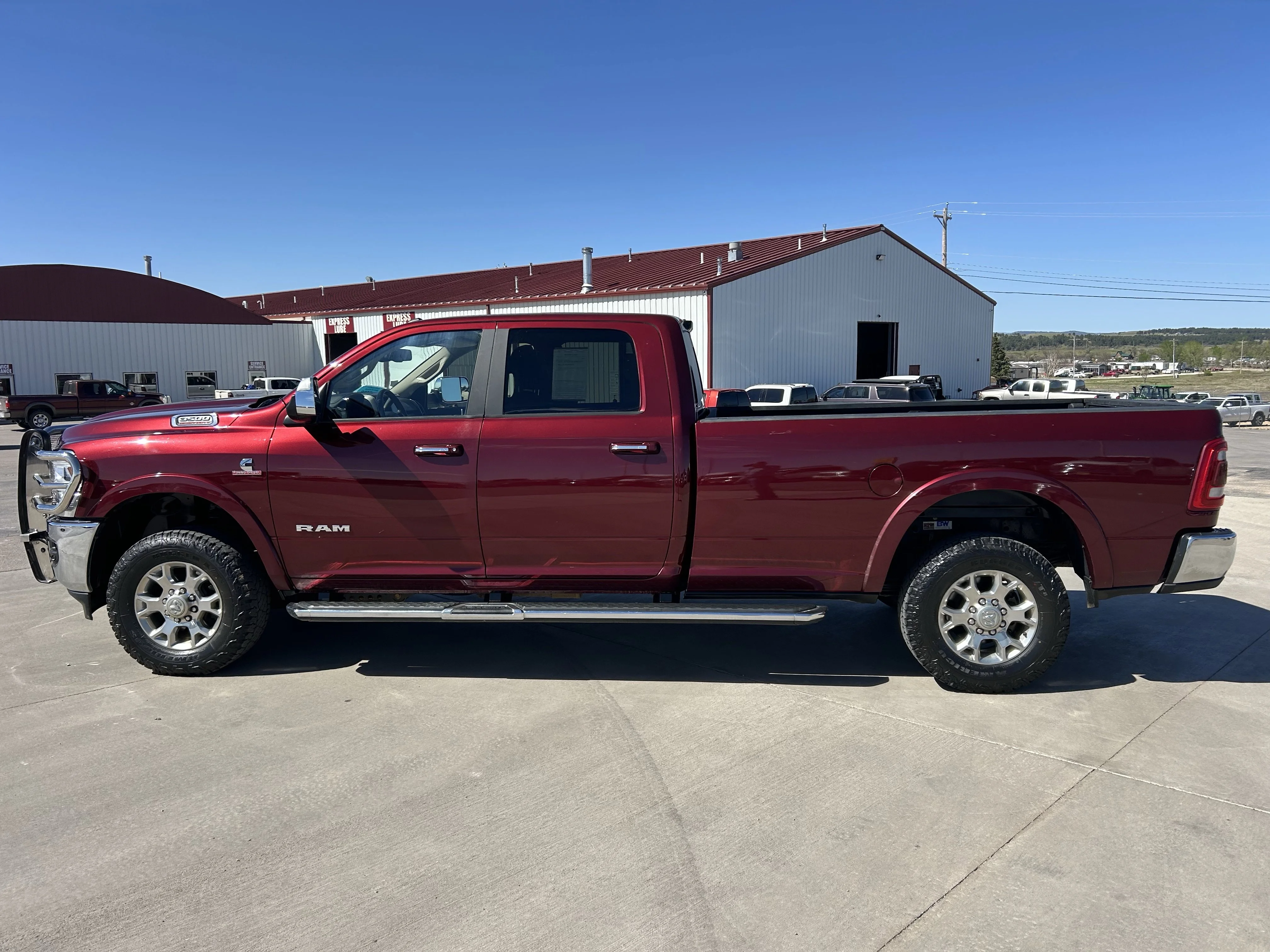 Used 2022 Delmonico Red Pearlcoat Ram Laramie image 5