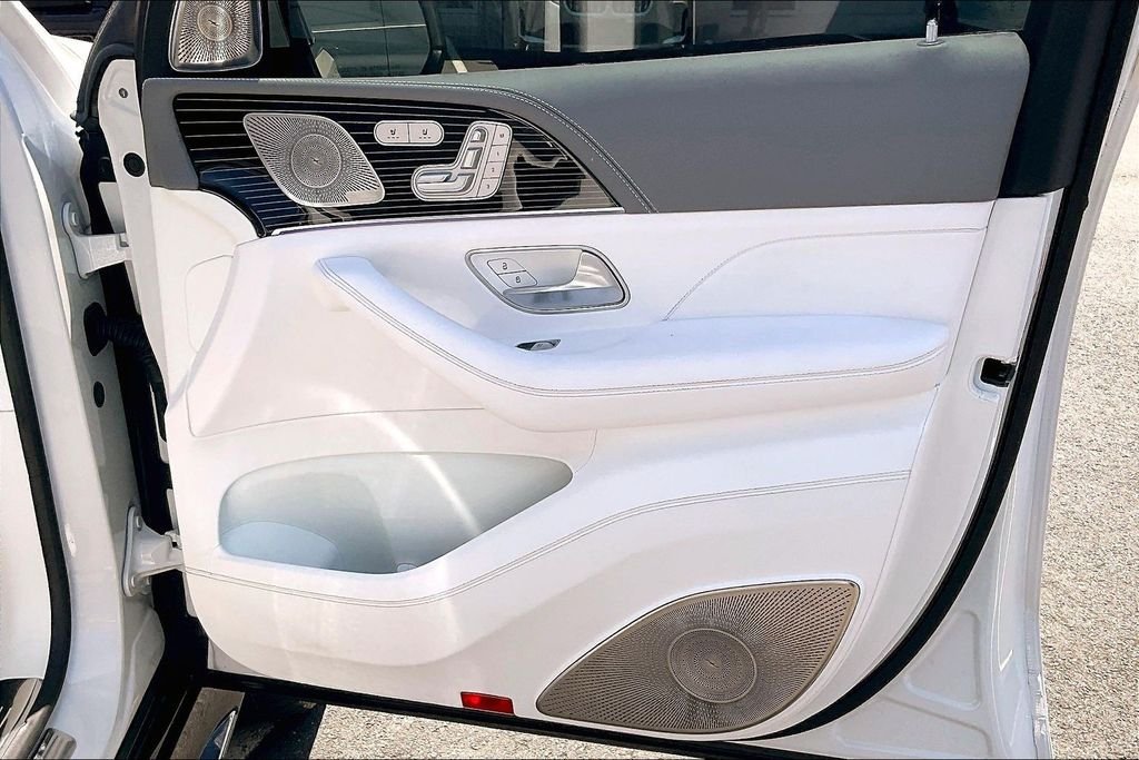 2025 Mercedes-Benz GLS Maybach - Photo 16
