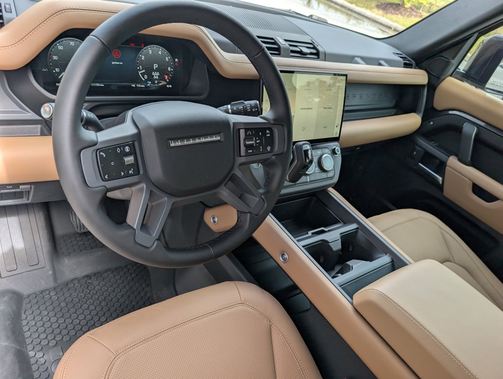 New 2026 Carpathian Grey Land Rover X-Dynamic SE image 4